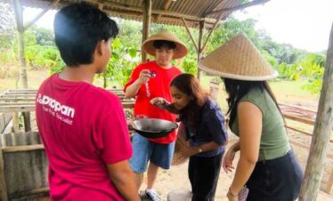 coffee plantation and bee farm in Bintan Bintan coffee plantation tour Bintan bee farm experience coffee tasting Bintan honey farm Bintan eco tour Bintan things to do in Bintan nature Bintan agro tourism Bintan farm tour local experience Bintan