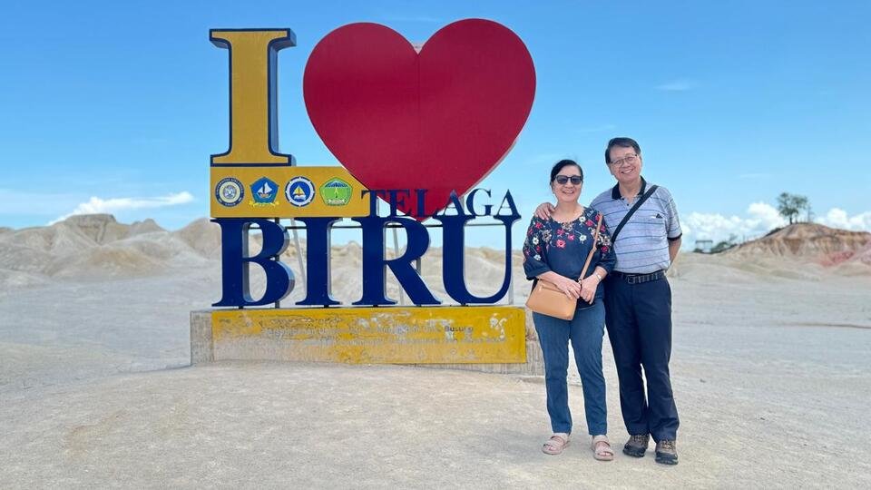 blue lake sand dunes bintan