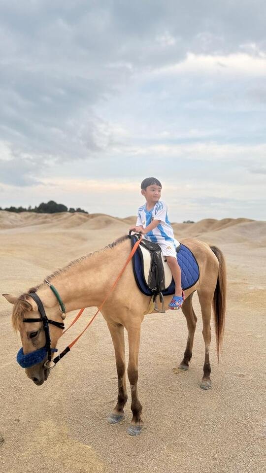 blue lake sand dunes bintan