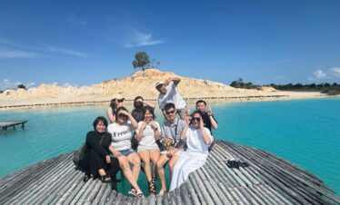 blue lake sand dunes bintan