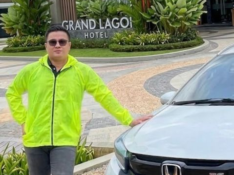Bintan car rental with driver,
cheap car rental Bintan,
private driver Bintan,
transport in Bintan Island,